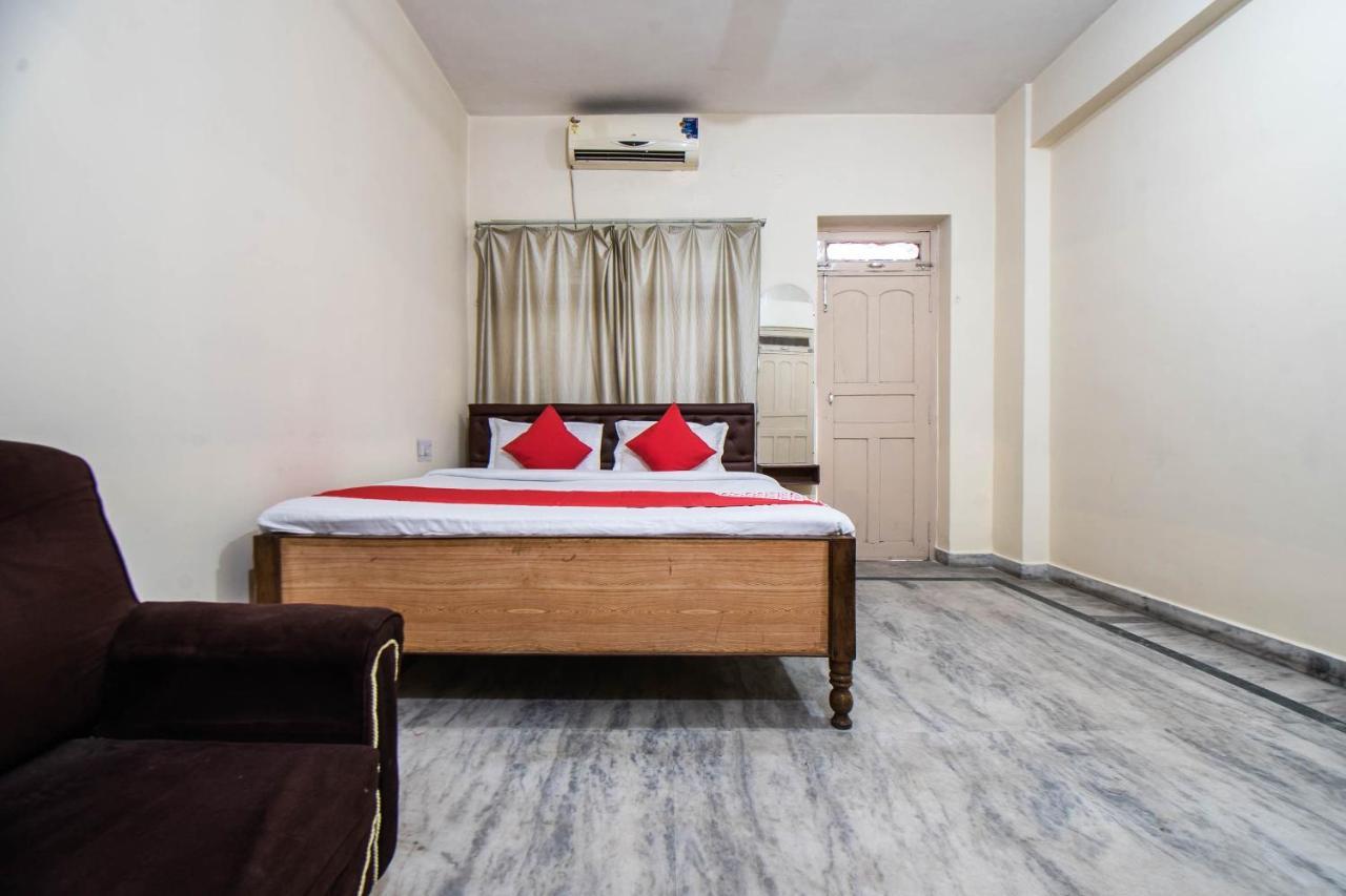 Hotel Oyo 29792 Piyush Hajipur Exterior foto